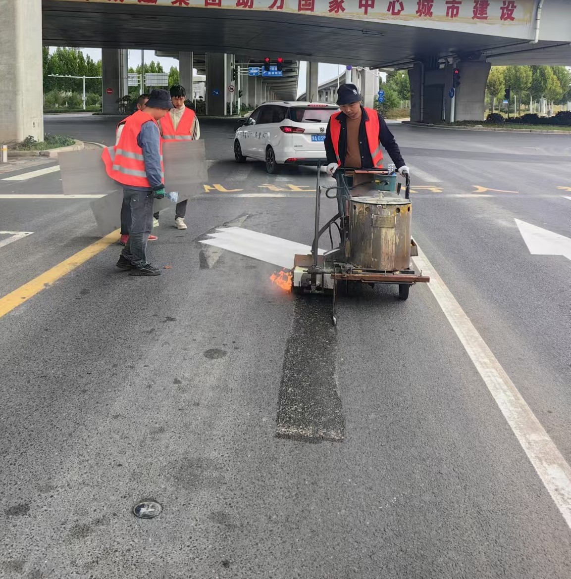 鄭州市區道路標線養護施工